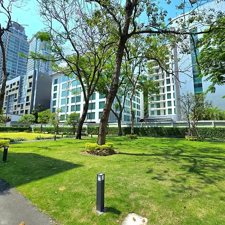 Floral Court Hotel & Residence Sukhumvit 13