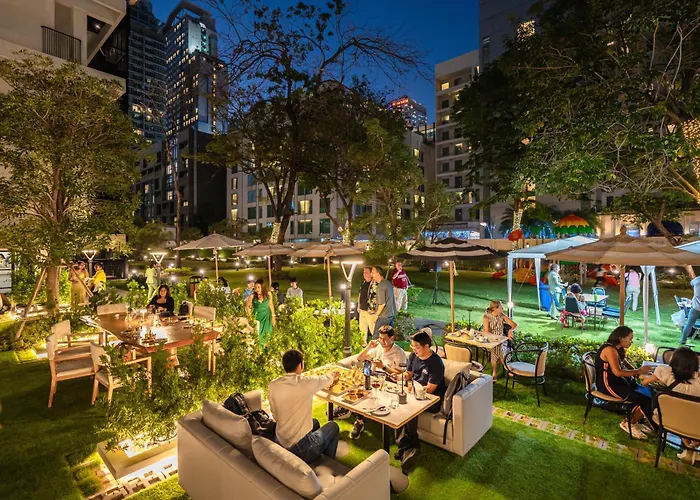 Hotel Floral Court & Sukhumvit 13