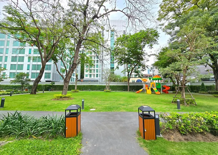 Hotel Floral Court & Sukhumvit 13