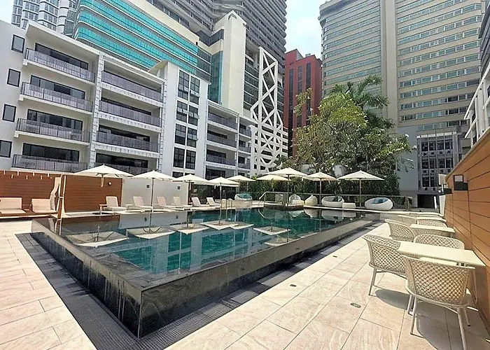 Hotel Floral Court & Sukhumvit 13 Bangkok
