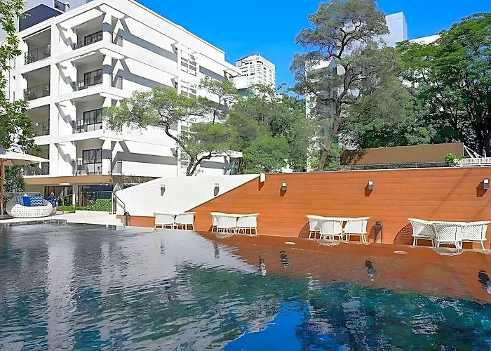 Floral Court & Sukhumvit 13 Hotel 5*
