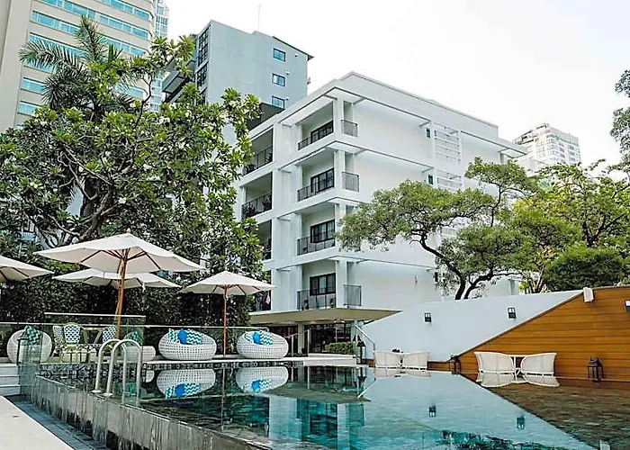 Floral Court & Sukhumvit 13 Bangkok