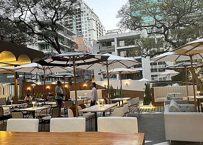 Floral Court & Sukhumvit 13
