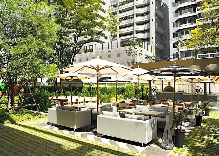 Hotel Floral Court & Sukhumvit 13 Bangkok
