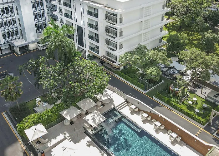 Floral Court & Sukhumvit 13 Hotel