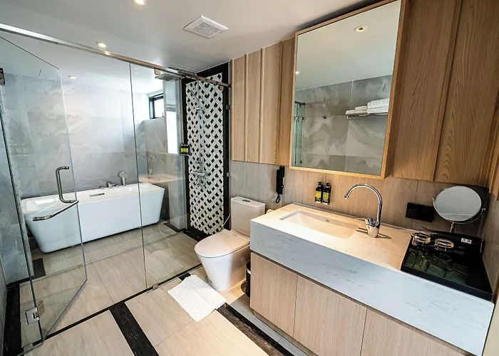 Hotel Floral Court & Sukhumvit 13