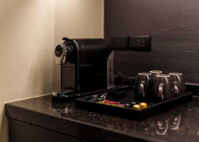 Hotel Floral Court & Sukhumvit 13